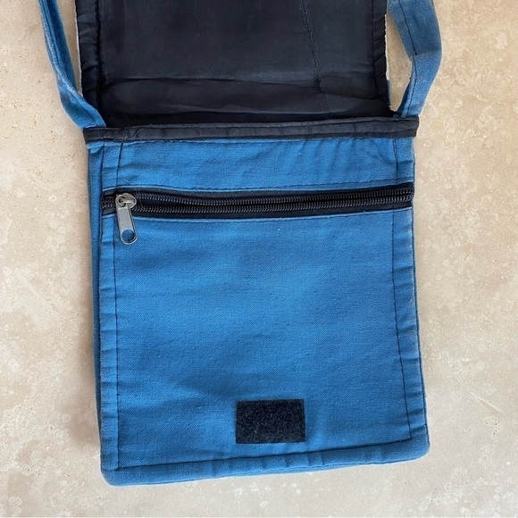 Colorado Flag Themed small to medium sized shoulder bag by Rising International. - Picture 15 of 16